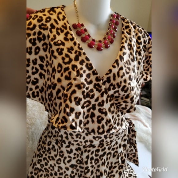 DO+BE Animal Print Leopard Romper - Picture 8 of 8